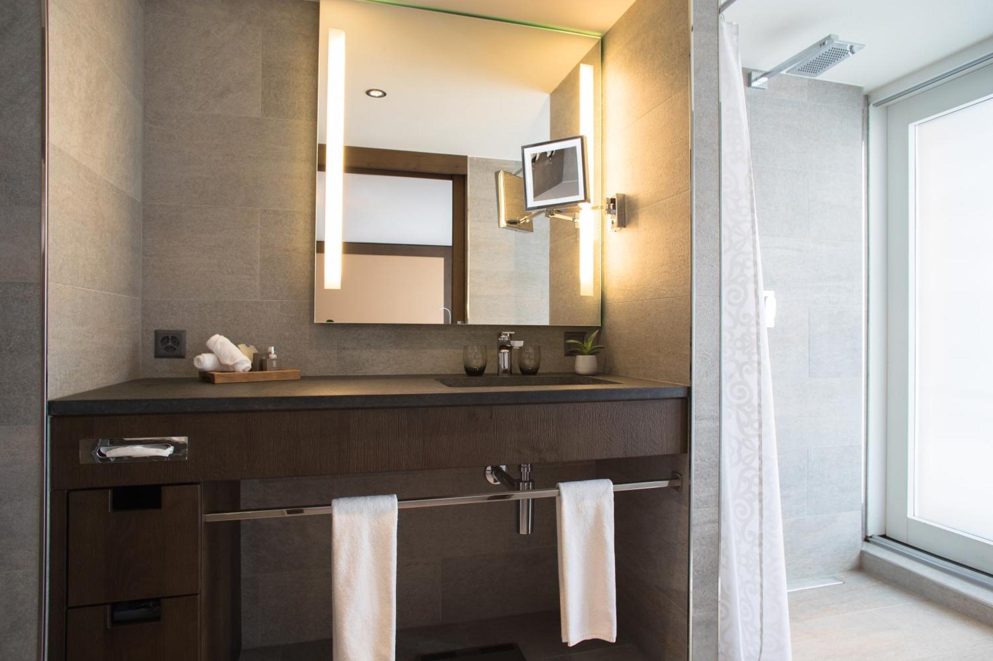 Crans Ambassador Hotel Bilik gambar